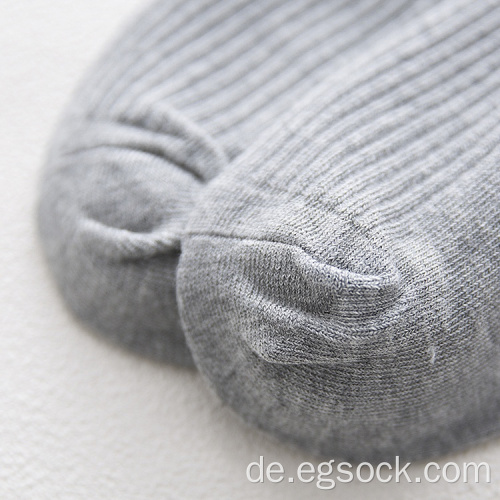 Strickstoffe knöchellange, tief geschnittene Baumwollsocken